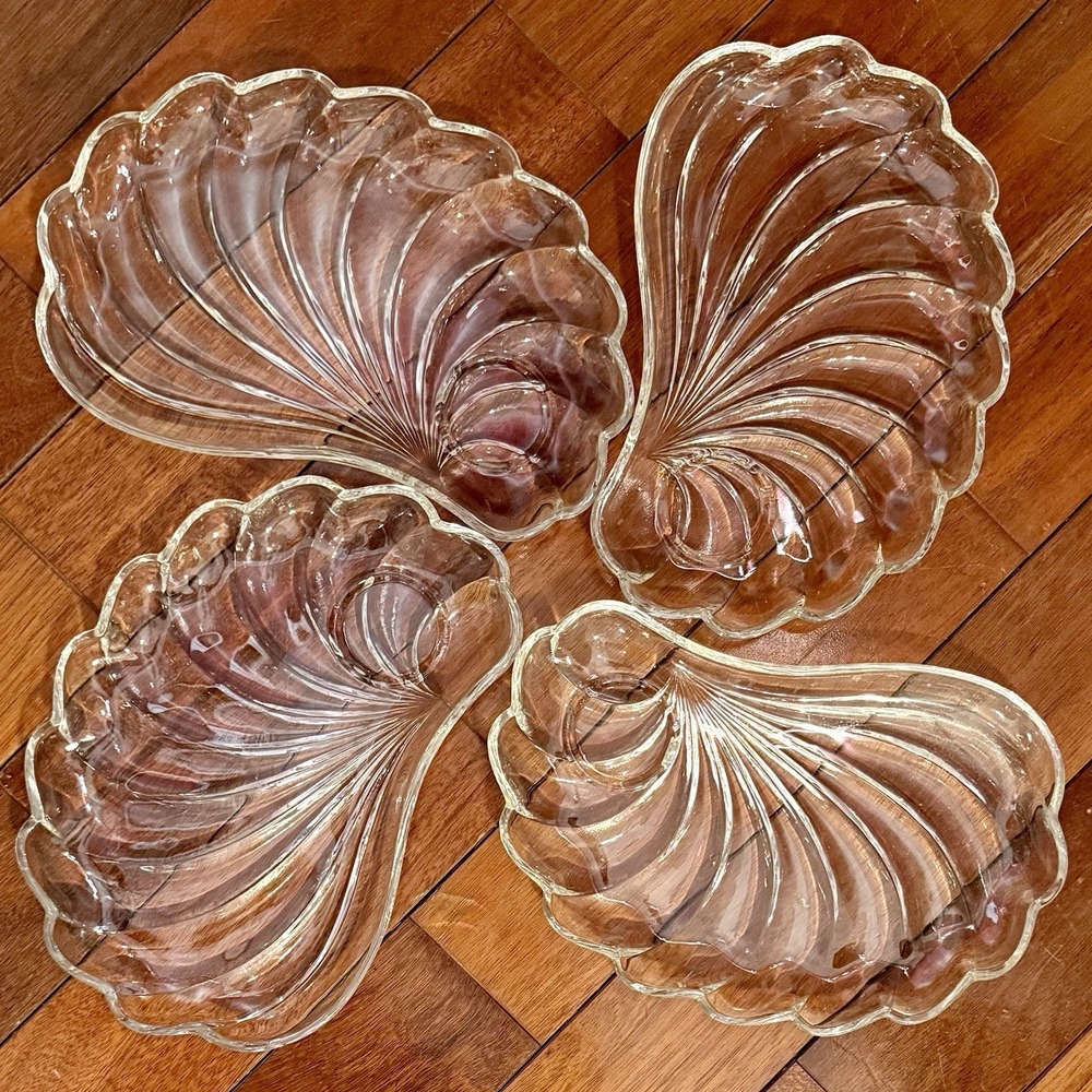 4pc VTG 1940s MCM Hazel Atlas Scalloped Seashell Snack Luncheon Plate Cup Holder